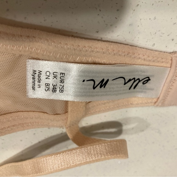 Beautiful European bra! - Picture 5 of 5